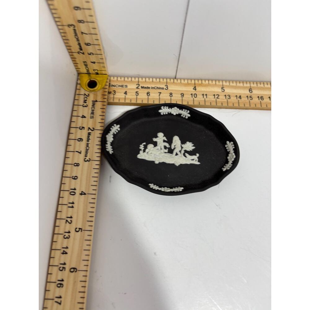 Vintage Wedgwood Black Jasperware Oval Trinket Dish – Neoclassical Scene